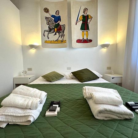 B&B Antichi Colori Cinisi Eksteriør bilde