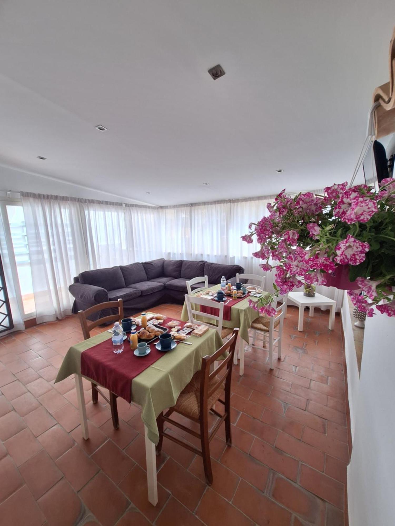 B&B Antichi Colori Cinisi Eksteriør bilde