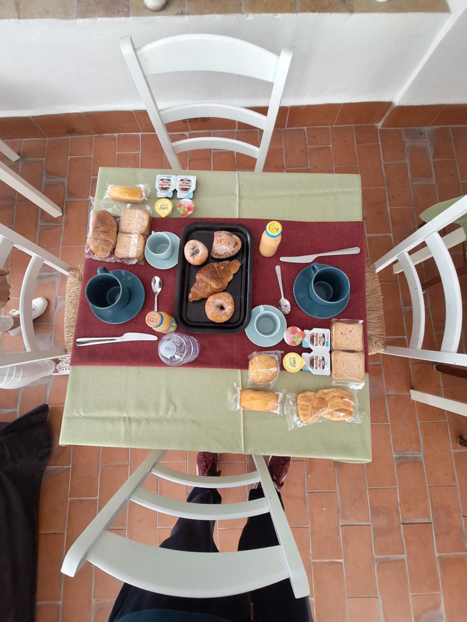 B&B Antichi Colori Cinisi Eksteriør bilde