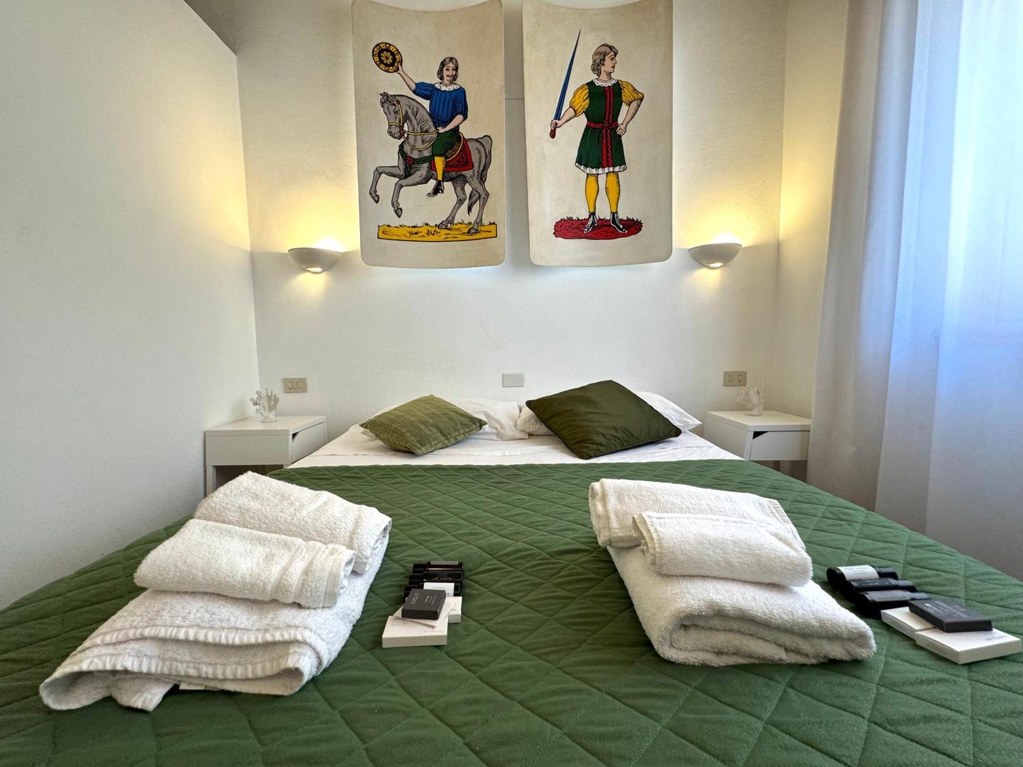 B&B Antichi Colori Cinisi Eksteriør bilde