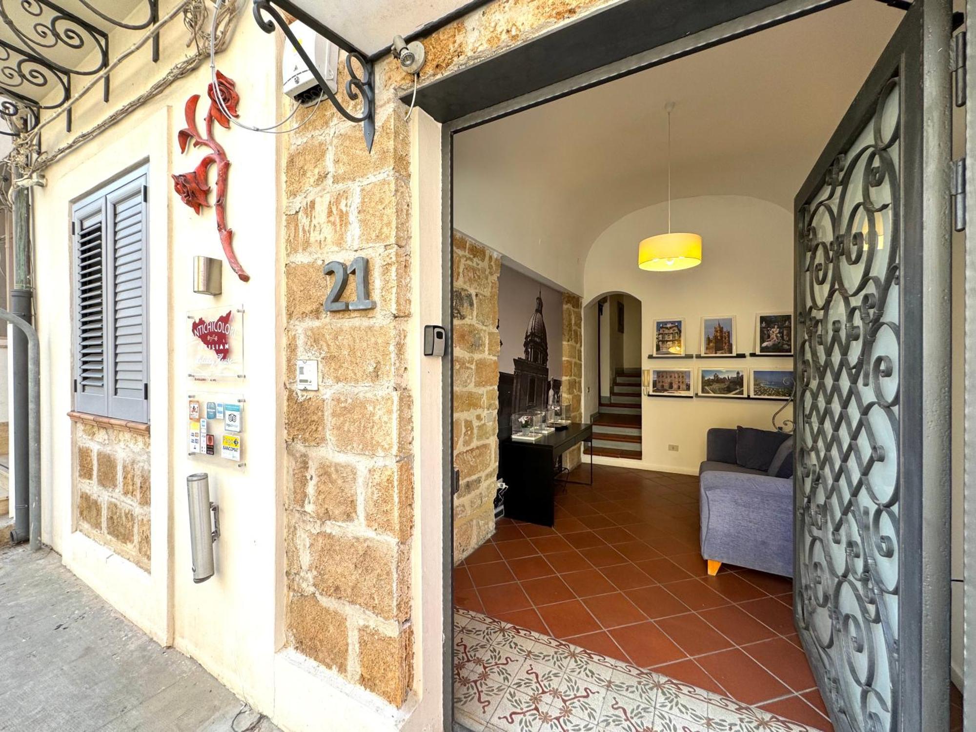 B&B Antichi Colori Cinisi Eksteriør bilde