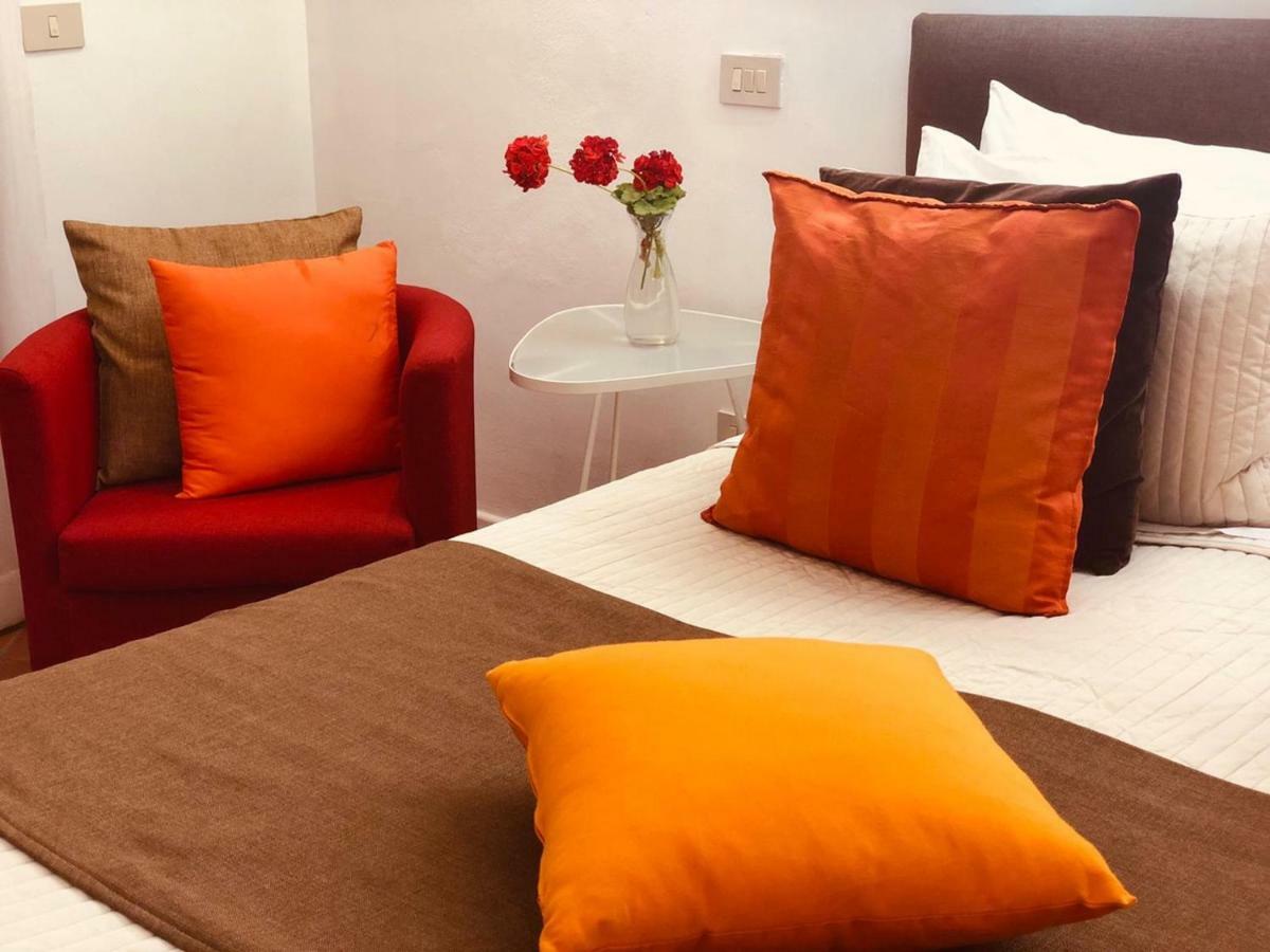 B&B Antichi Colori Cinisi Eksteriør bilde