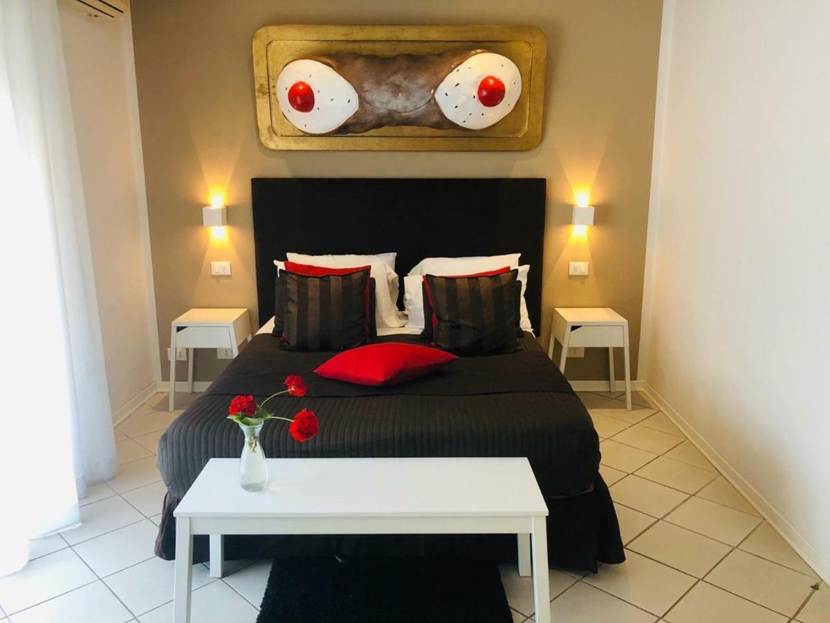 B&B Antichi Colori Cinisi Eksteriør bilde