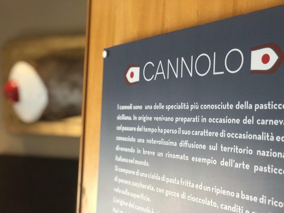B&B Antichi Colori Cinisi Eksteriør bilde